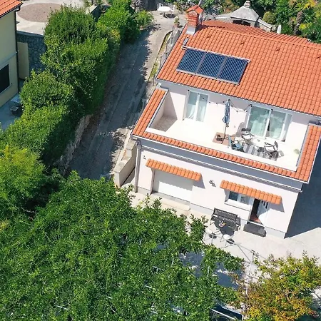 Appartement Feria 1 *