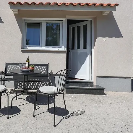 Feria 1 アパート オパティヤ