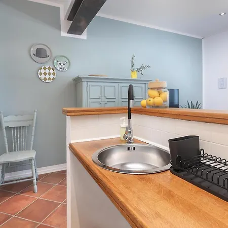 Feria 1 أوباتيا